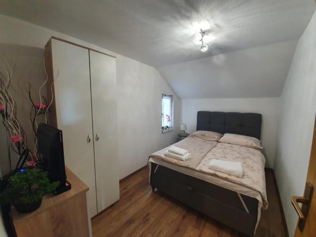 Apartment Magdalena Knin Buitenkant foto