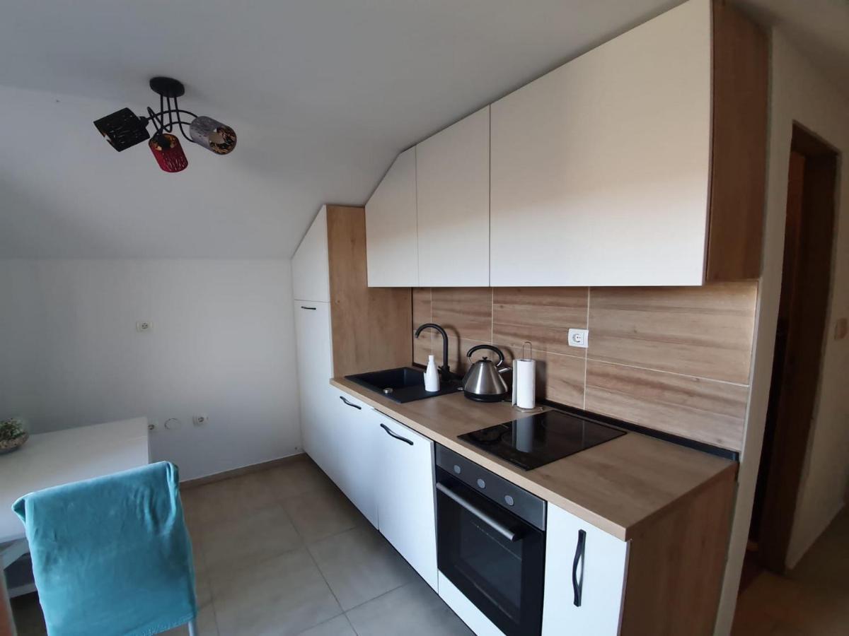 Apartment Magdalena Knin Buitenkant foto